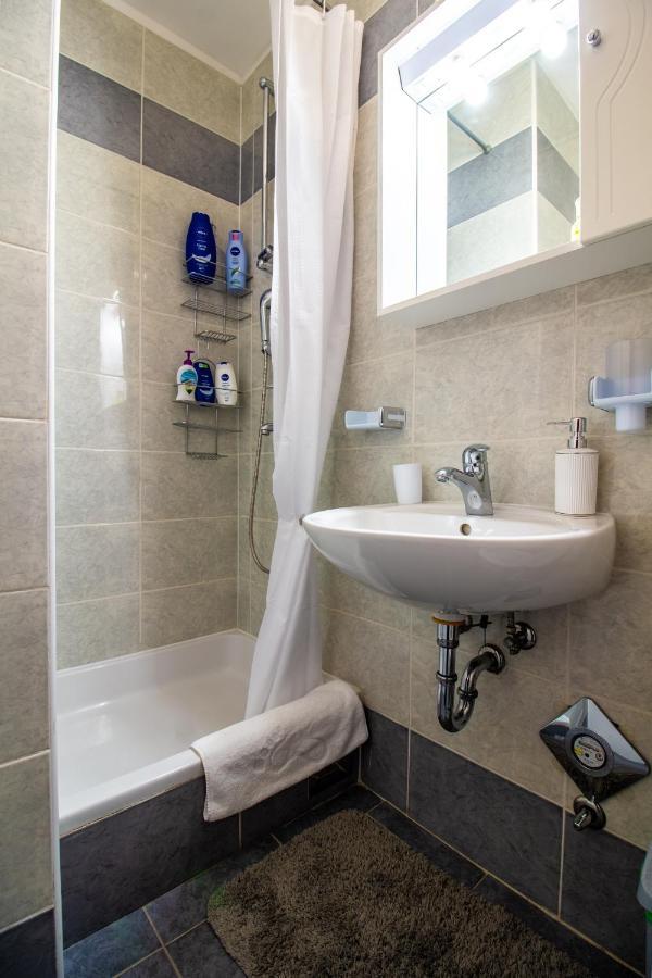 Sunny Beach Apartment Lavica Podstrana Buitenkant foto