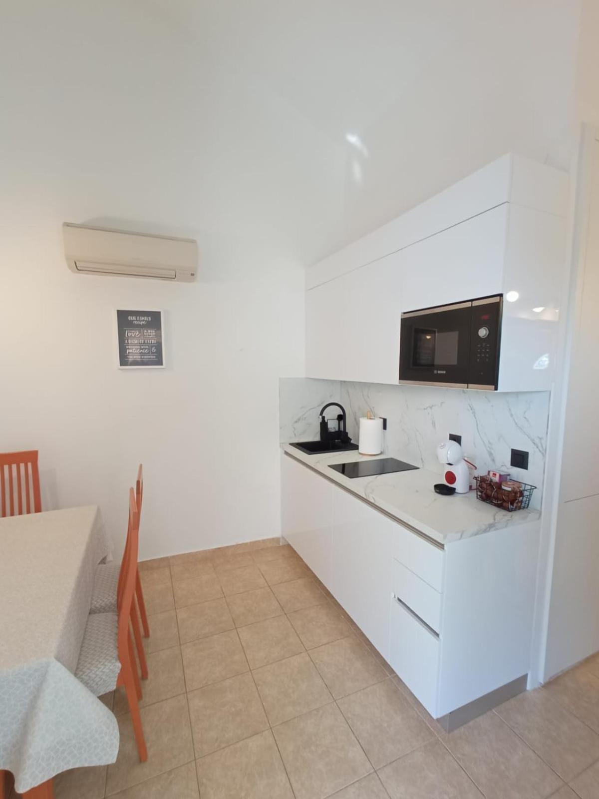 Sunny Beach Apartment Lavica Podstrana Buitenkant foto